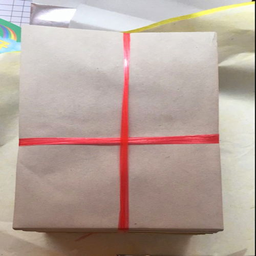 精工細(xì)作 14×19厘米覆膜元寶紙千張批發(fā)，金箔銀紙助陣元寶機(jī)高效作業(yè)
